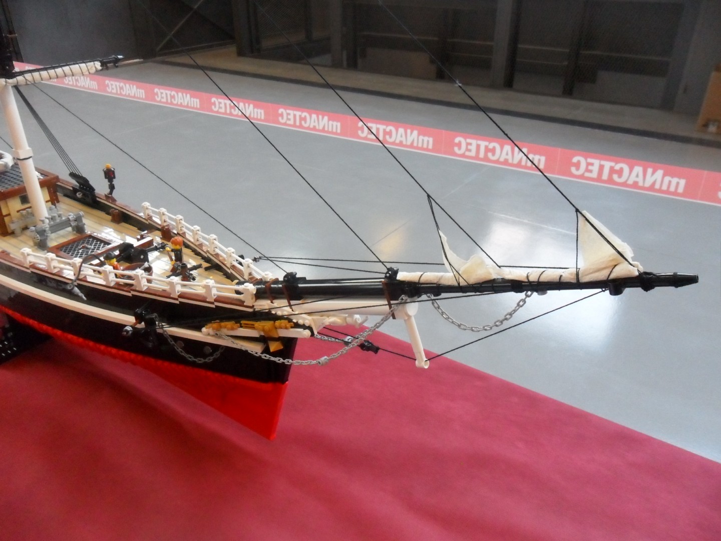 heventoshispabrick_20100129.jpg