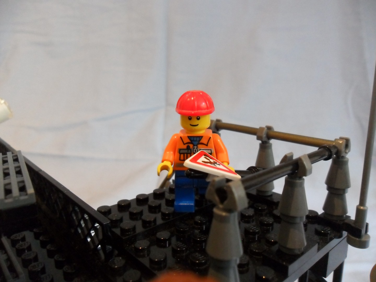 07_pepe-maintenance_worker.jpg