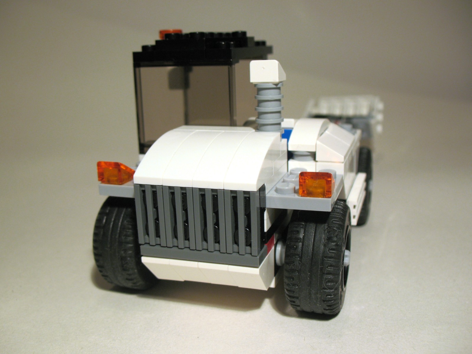 31006_frontloader_07.jpg