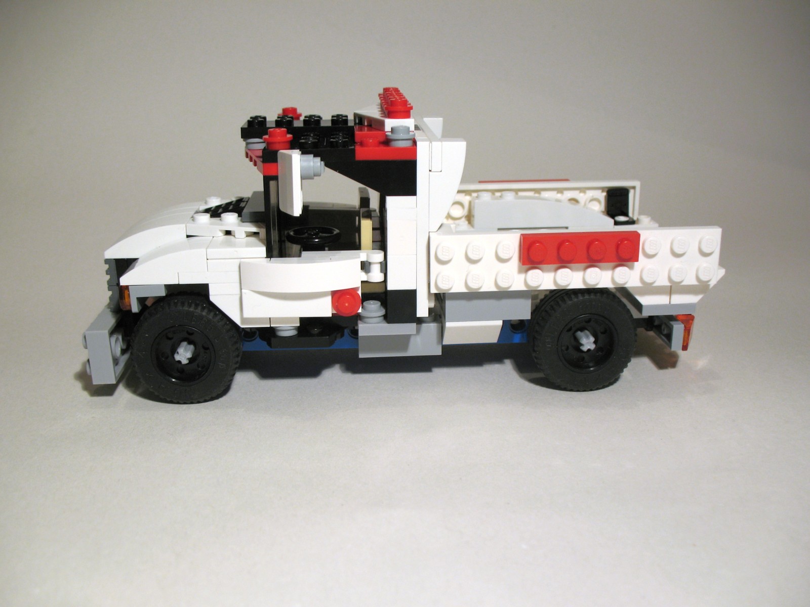 31006_truck_b_04.jpg