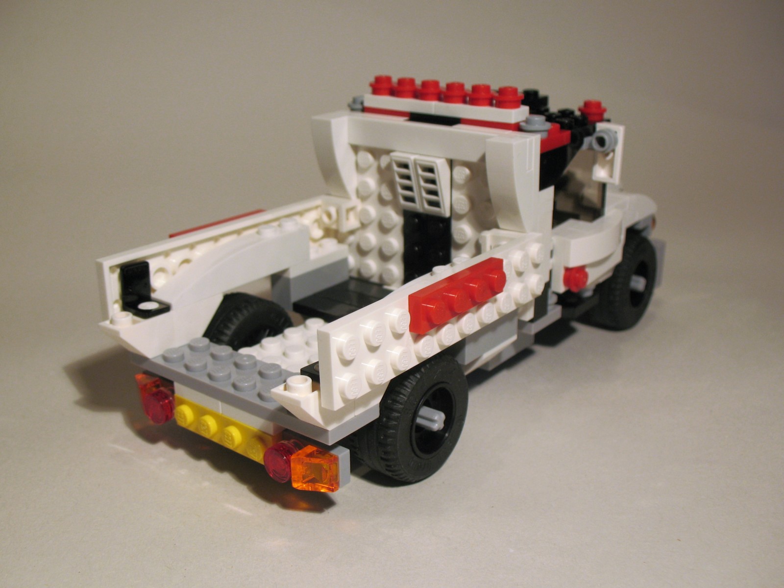 31006_truck_b_06.jpg