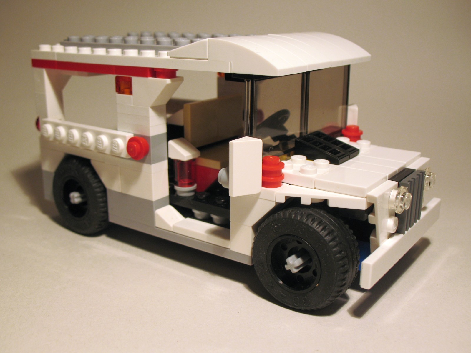 31006_zoobus_08.jpg