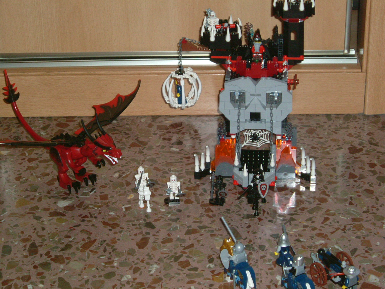 with_more_minifigs.jpg