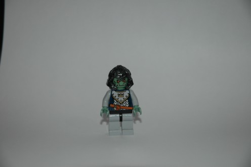 characters_z_045_roberto_with_holy_imperial_suit.jpg