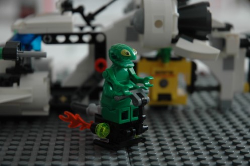 space_police_039_497_x_330.jpg