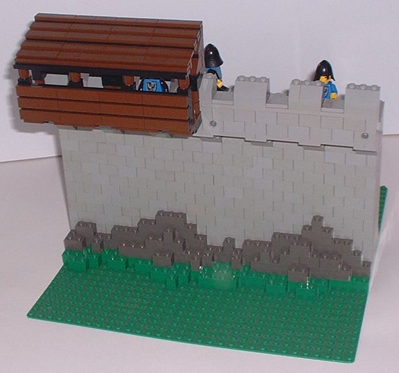 wall-with-hourd01.jpg