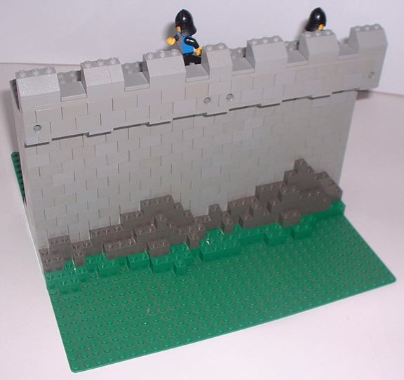 wall-with-hourd10.jpg