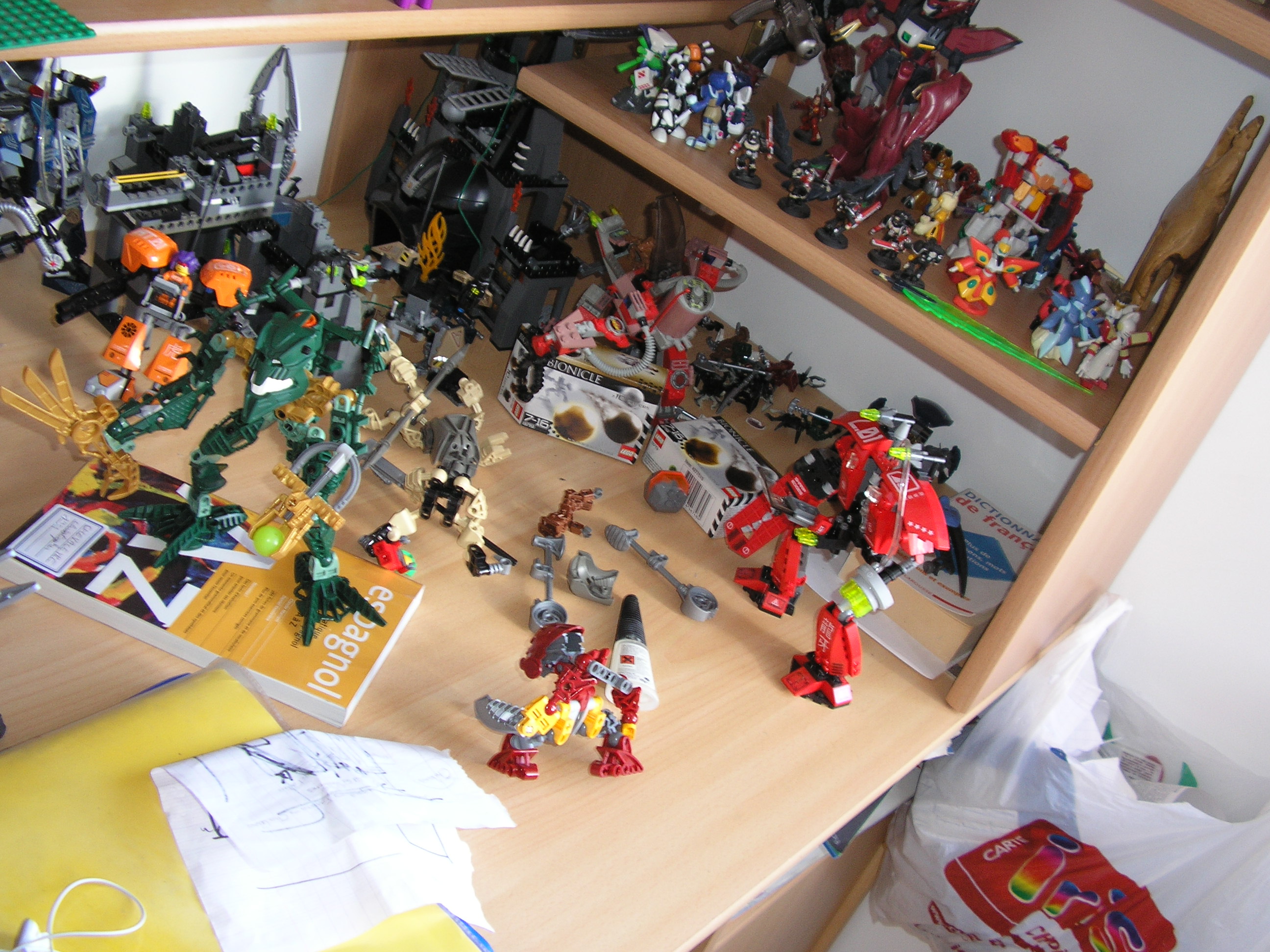 014_desk.jpg
