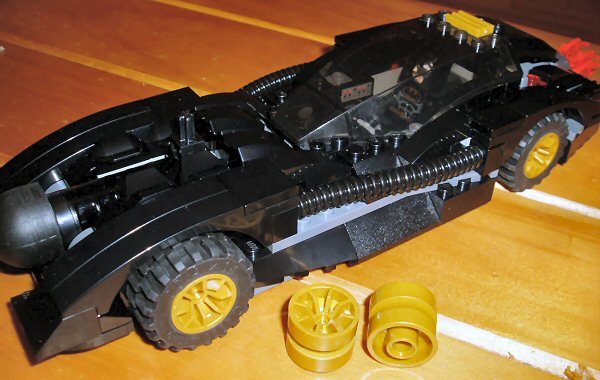 batmobilerightwheels.jpg