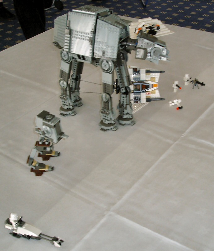 easterconlego07.jpg