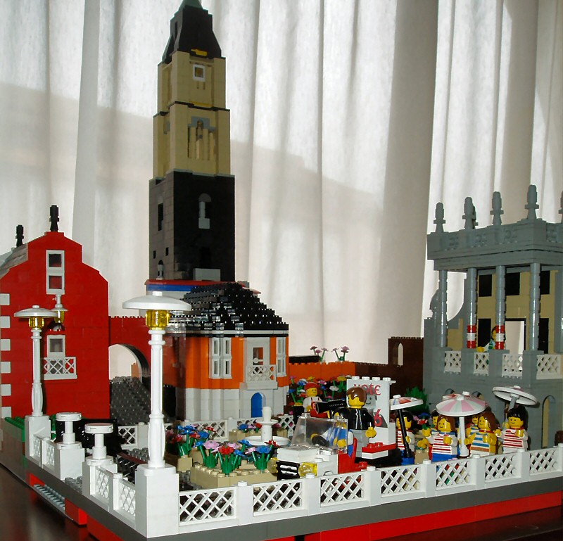 easterconlego19.jpg