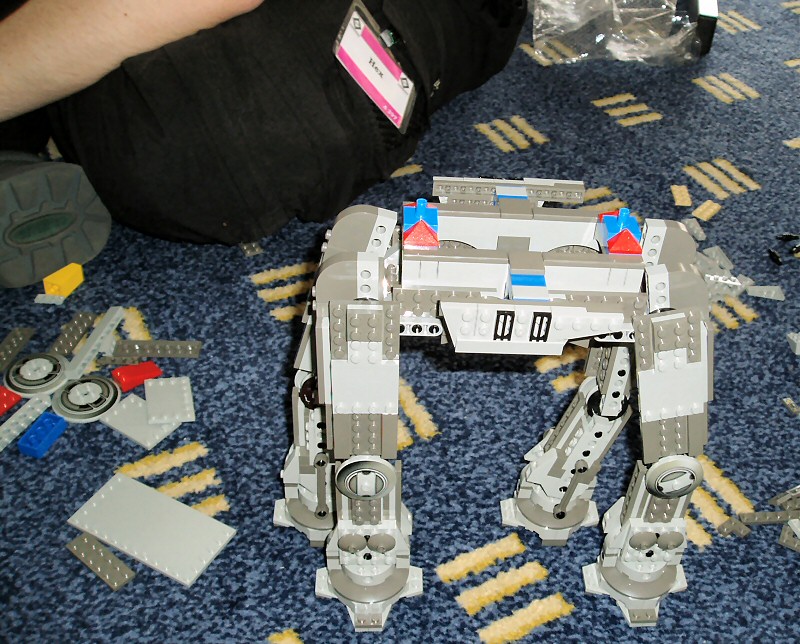 easterconlego28.jpg