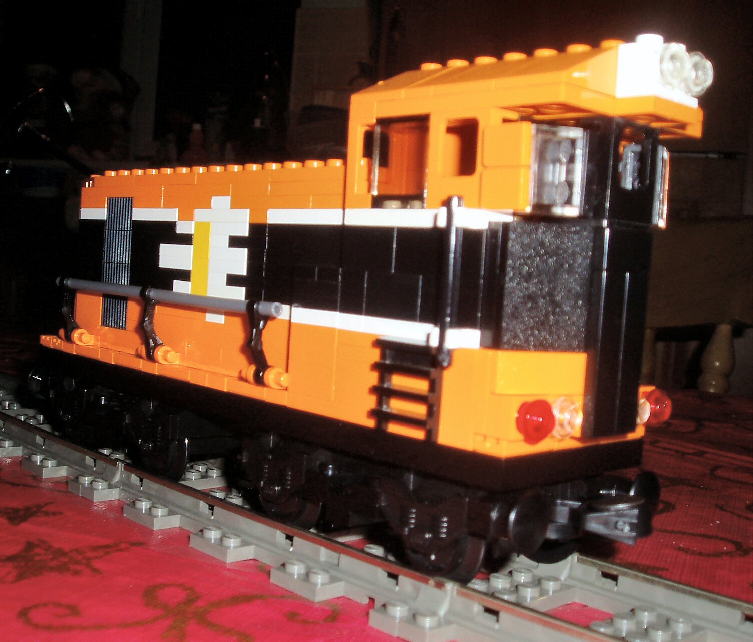 121loco08.jpg