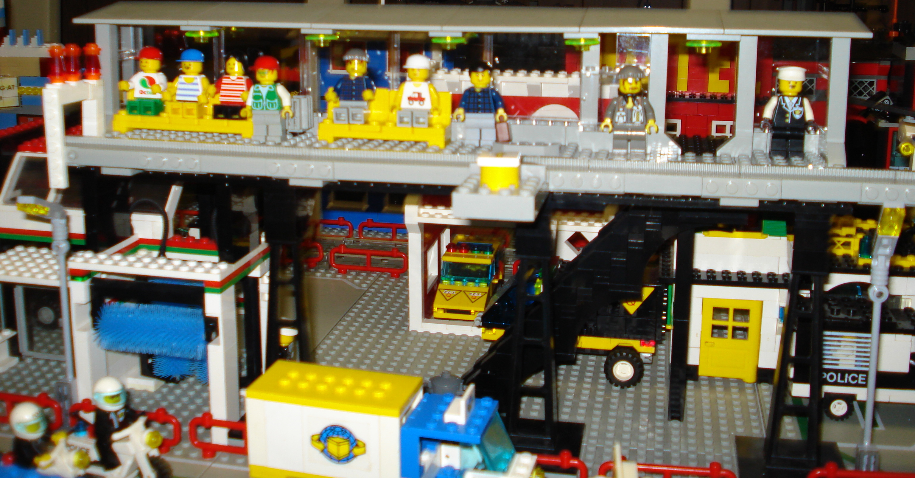 monorail_station_close-up.jpg