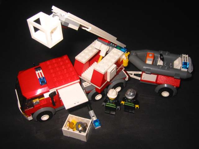 00.7239.fire.truck.jpg