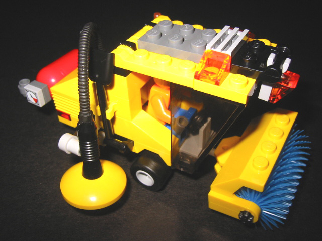 01.7242.street.sweeper.jpg