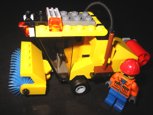 03.7242.street.sweeper.jpg