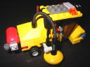 02.7242.street.sweeper.jpg
