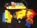 03.7242.street.sweeper.jpg