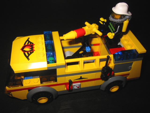 01.7891.airport.firetruck.jpg