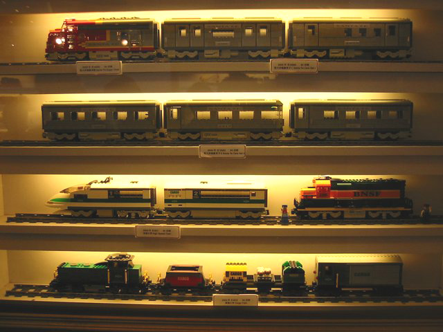 03.trains.jpg