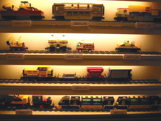 07.trains.jpg