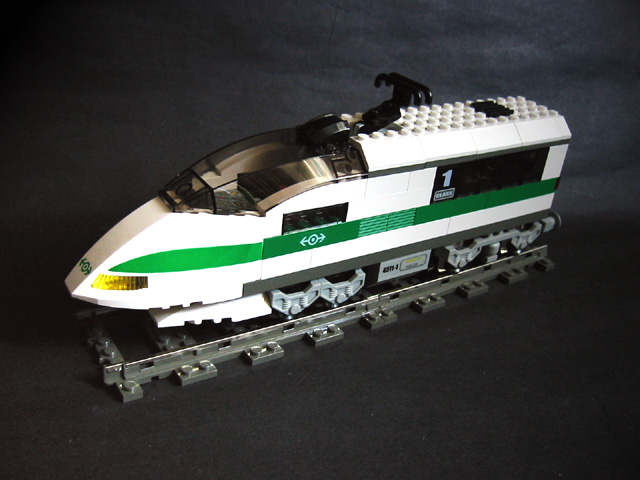 02.4511.high.speed.train.head.jpg