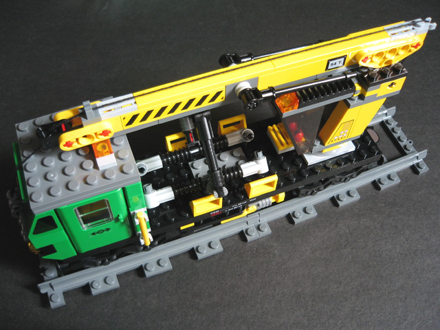 03.7898.cargo.train.deluxe.jpg
