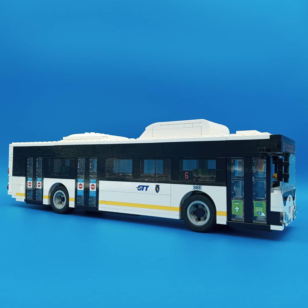 bydk9ub02.jpg