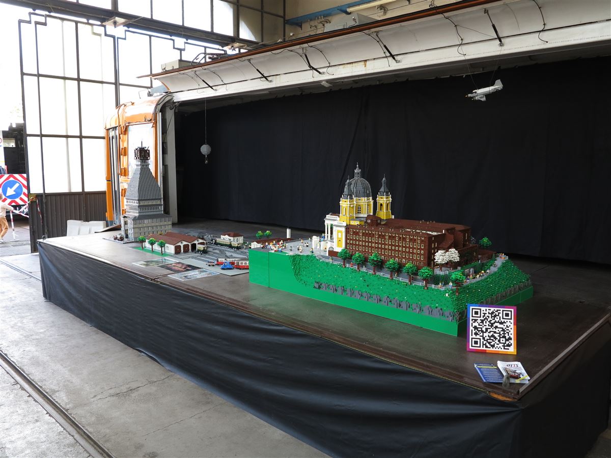 attsshow24-08.jpg