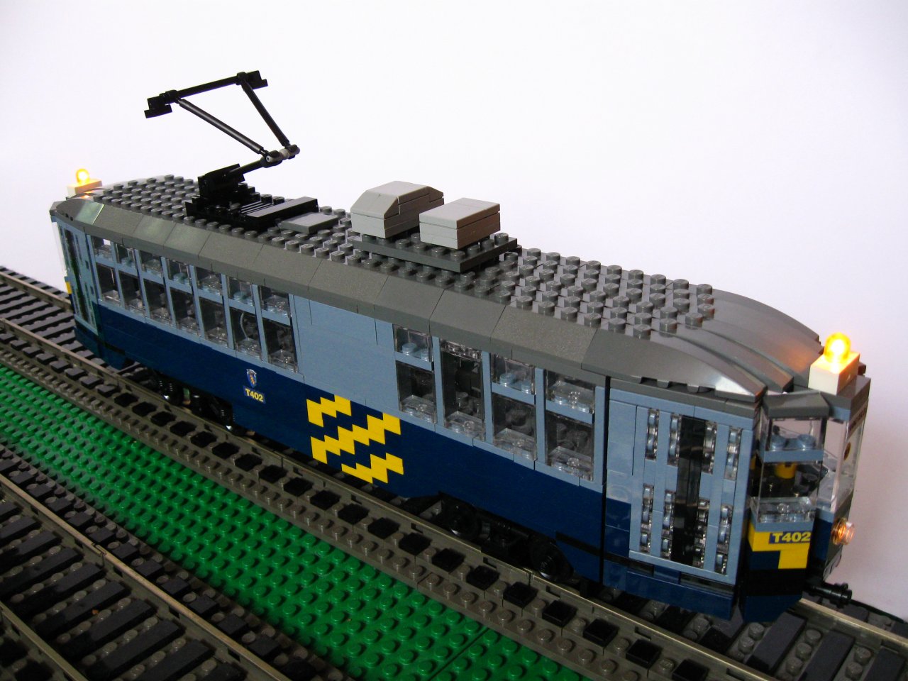 t402d.jpg