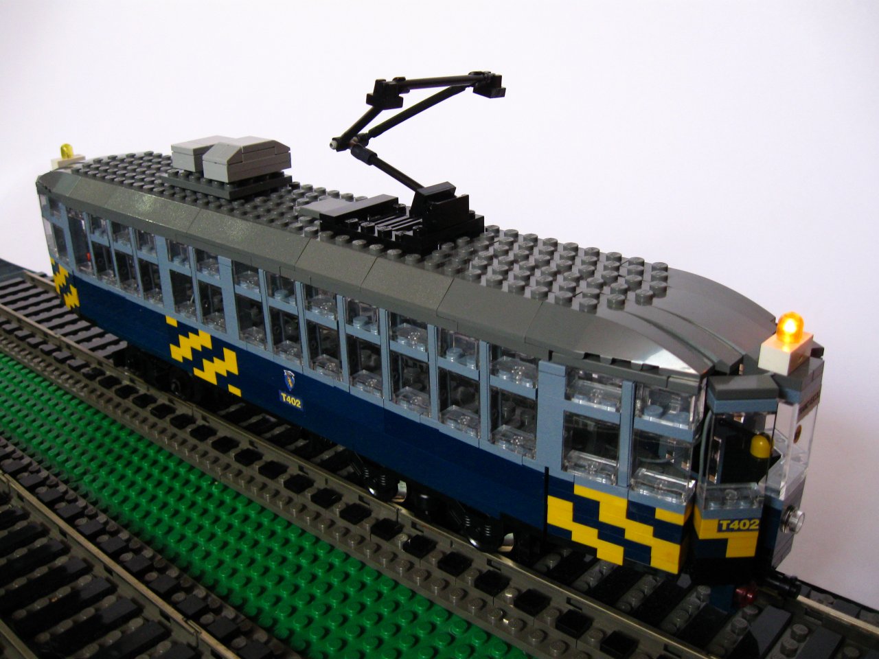 t402e.jpg