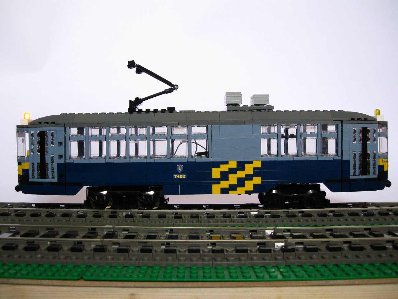 t402g.jpg