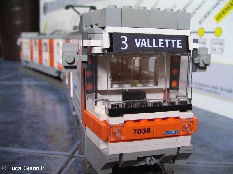 tram7000_01.jpg
