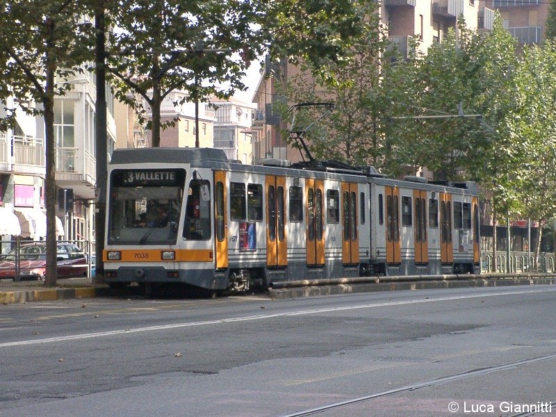 tram7000_11.jpg