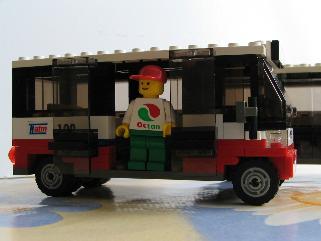minibus2.jpg