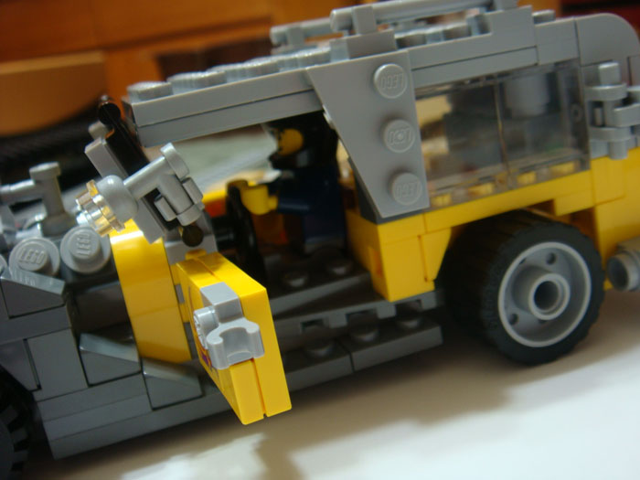 10200-yellow-op_door.jpg