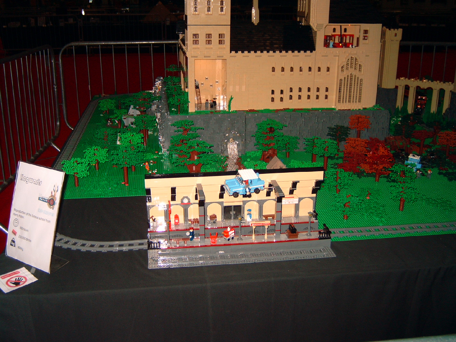 harry_potter_castle_2.jpg