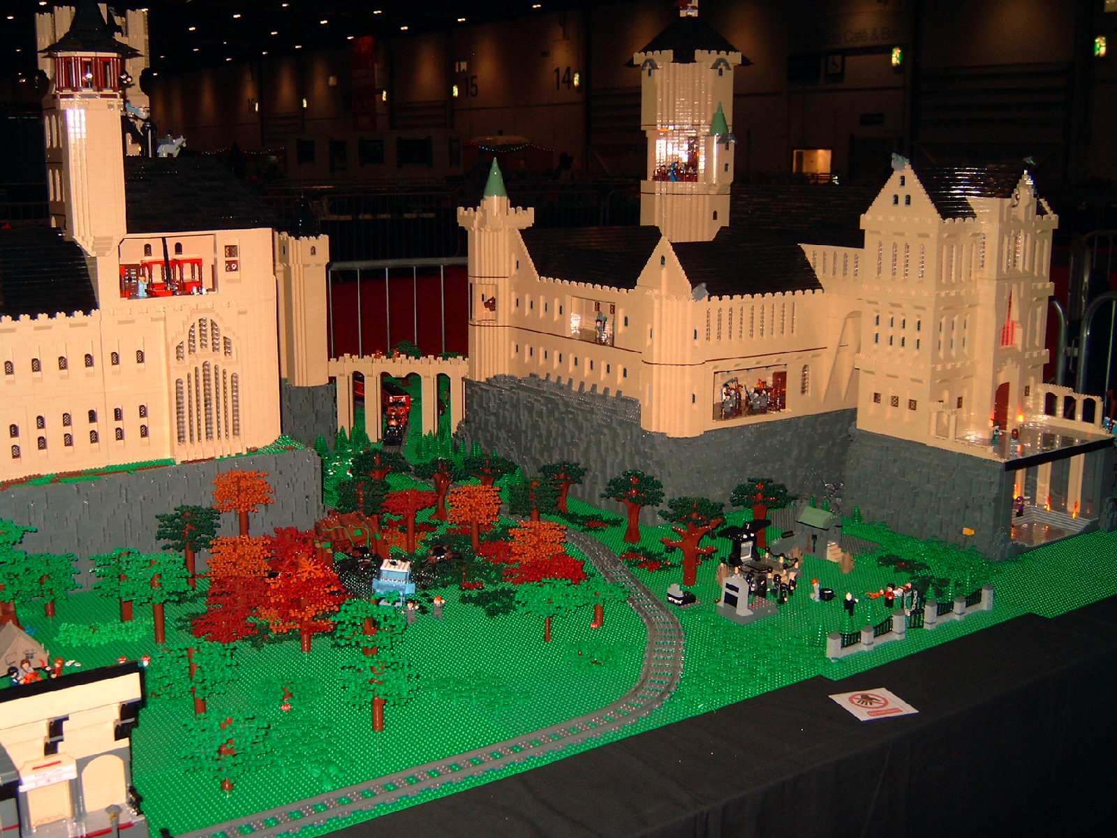 harry_potter_castle_3.jpg