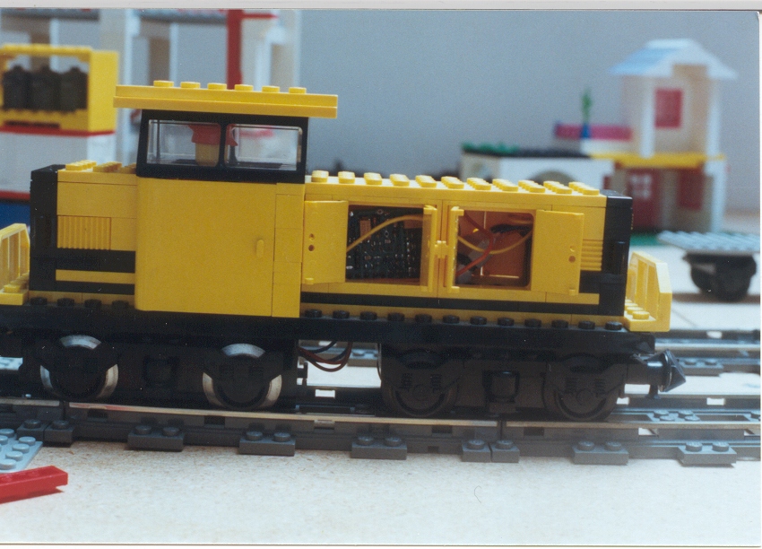 dcc_train1-2.jpg