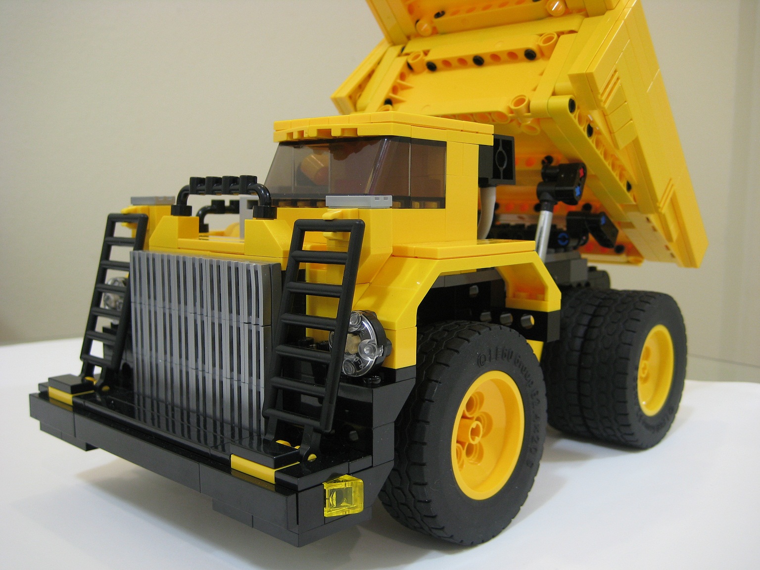dumptruck17.jpg