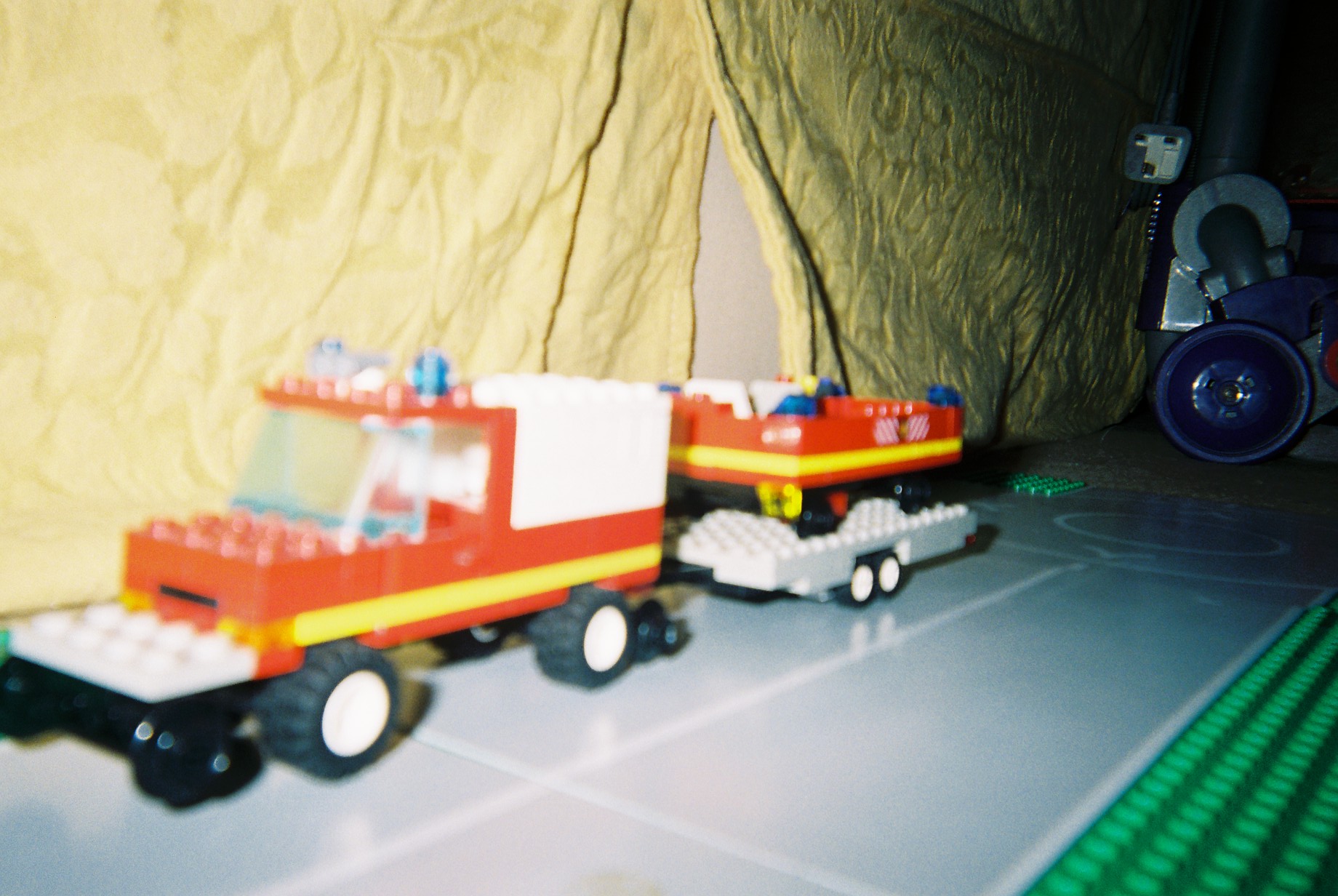 road_rail_landrover.jpg