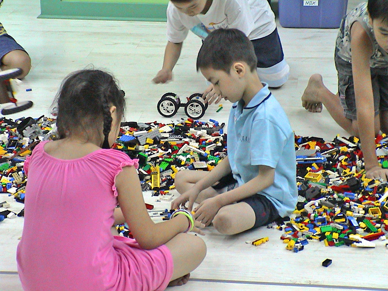 040701_legojpg028.jpg