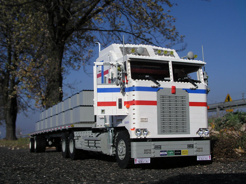 kenworth_k100_aerodyne_02.jpg