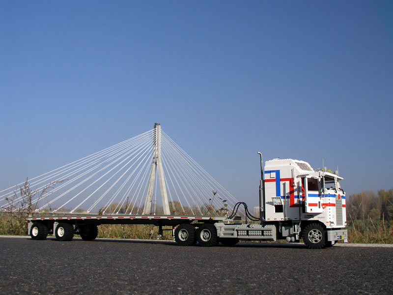 kenworth_k100_aerodyne_09.jpg