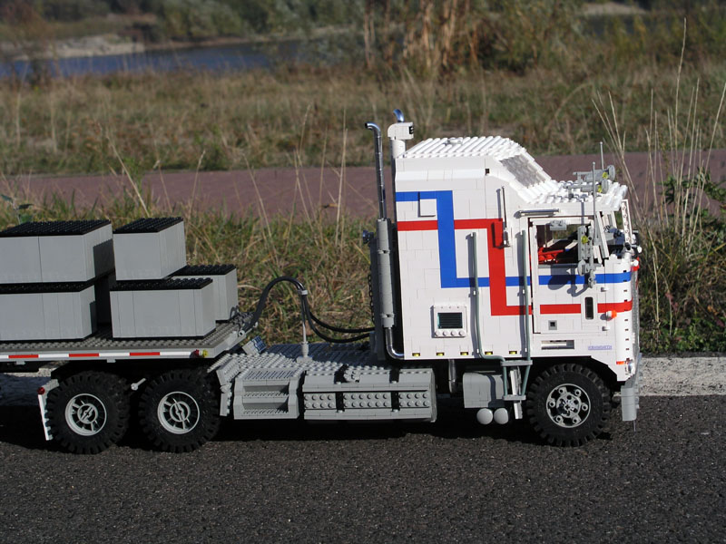 kenworth_k100_aerodyne_27.jpg