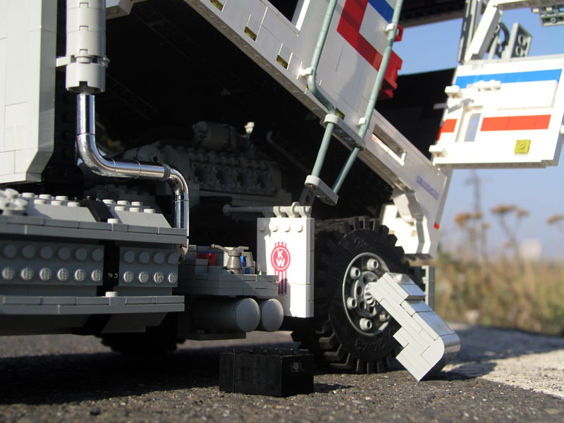 kenworth_k100_aerodyne_30.jpg