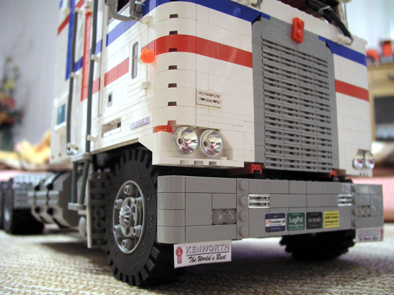 kenworth_k100_aerodyne_43_lifting.jpg