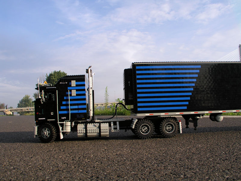 kenworth_k100_aerodyne_refer_trailer_02.jpg