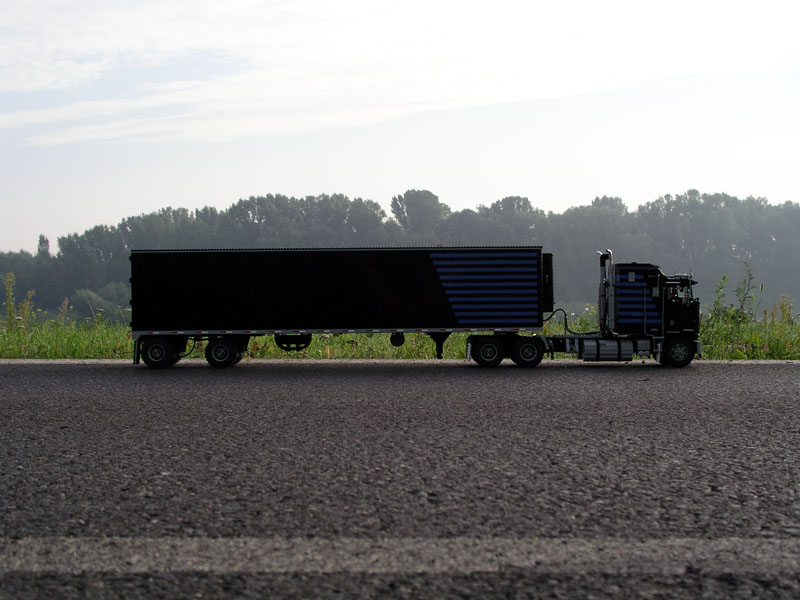 kenworth_k100_aerodyne_refer_trailer_14.jpg
